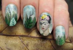 Frida Kahlo nail art